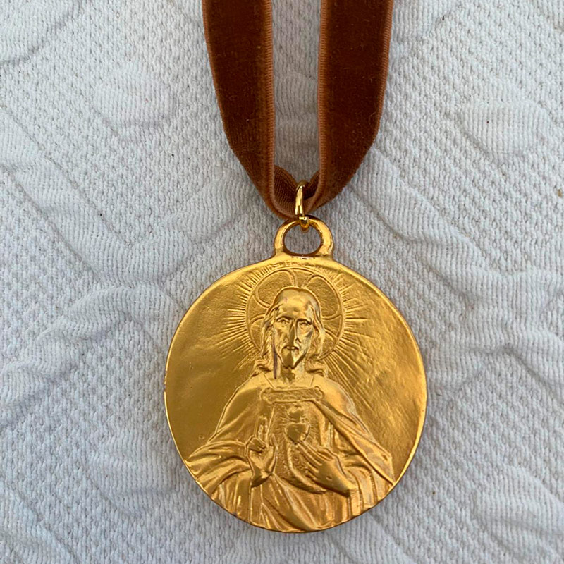 medalla escapulario carmen grande oro reves