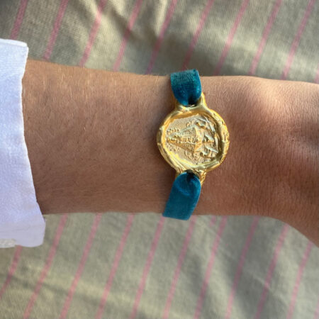 pulsera virgen de la caridad oro