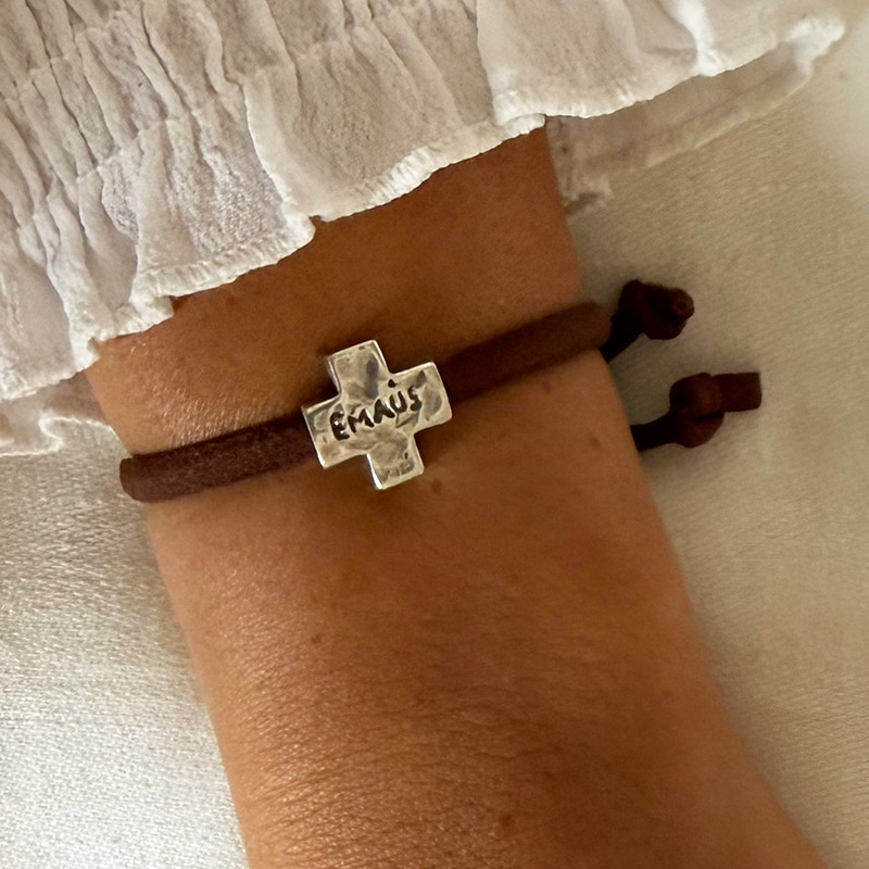 pulsera cruz pequena emaus plata